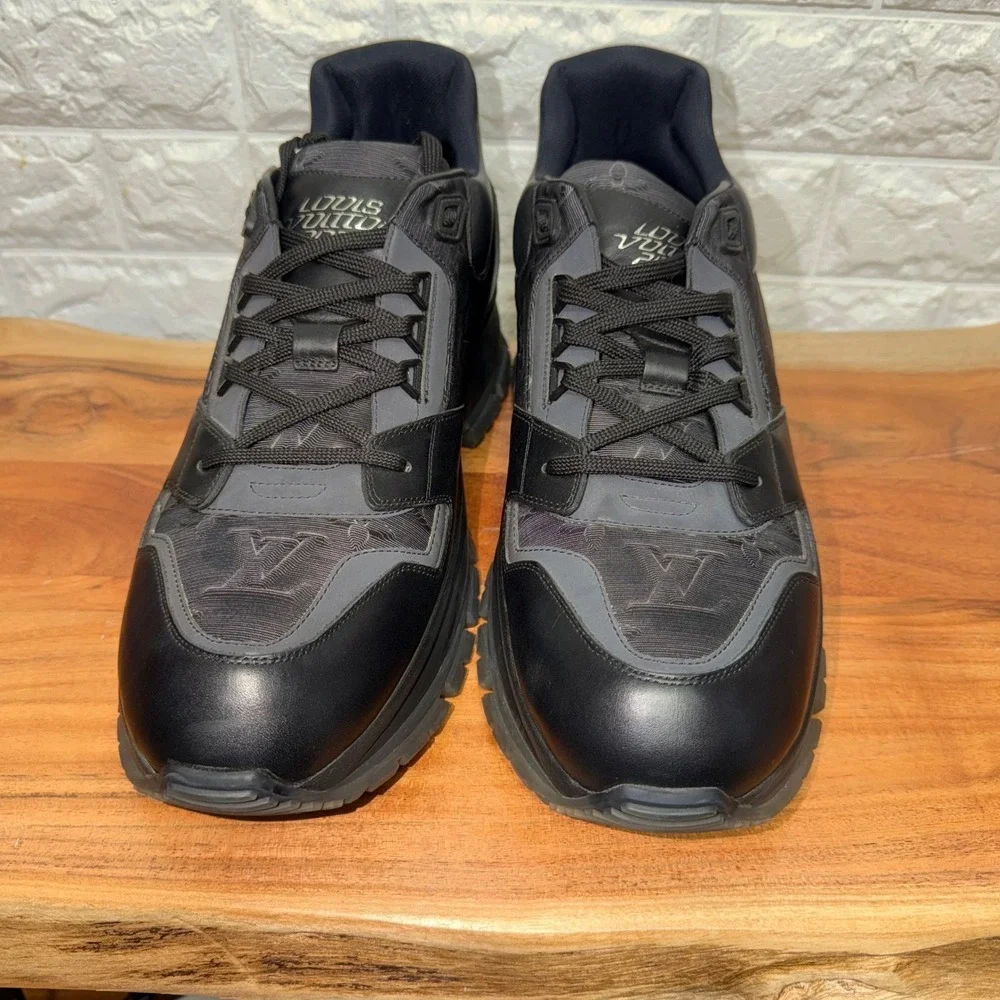 Louis Vuitton Run Away Pulse Black Grey Monogram Sneaker VL1119 Mens 11 LV 12 US